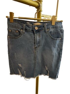 Moda Distressed Denim Mini Skirt - Blue